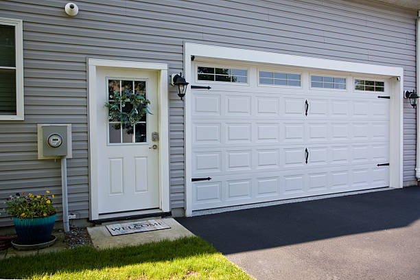 24/7 Emergency Garage Door Panel Replacement experts in Westbrook, ME